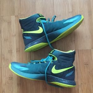 Nike Kyrie Irving Basketball Shoes